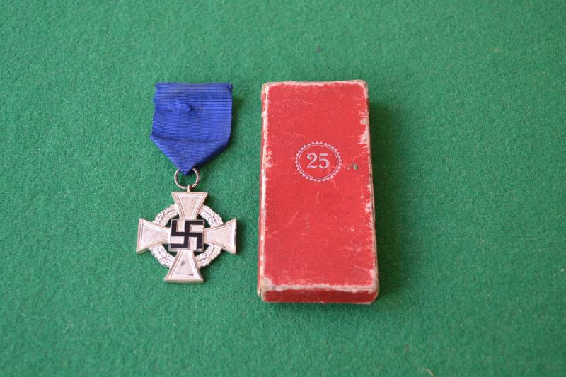 Faithful Service Cross.
