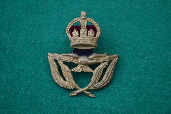 R.A.F. NCO's  Cap Badge.