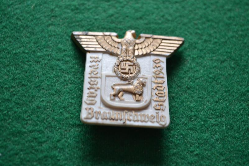 Rally Badge.