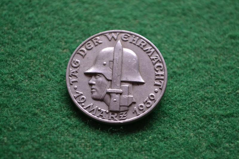 Rally Badge.