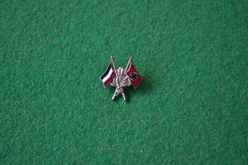 Patriotic Badge.