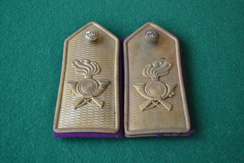 Italian WW2 Dress Shoulder Boards.