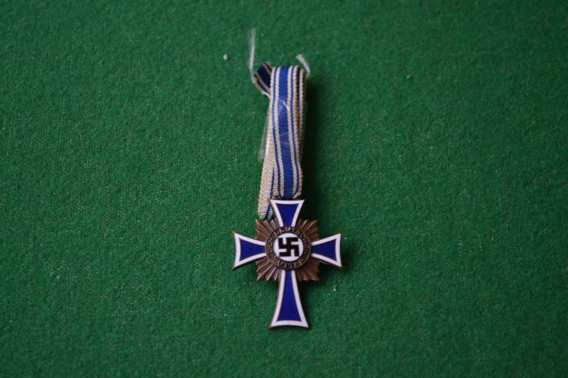 Mothers Cross.