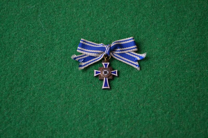 Mothers Cross.
