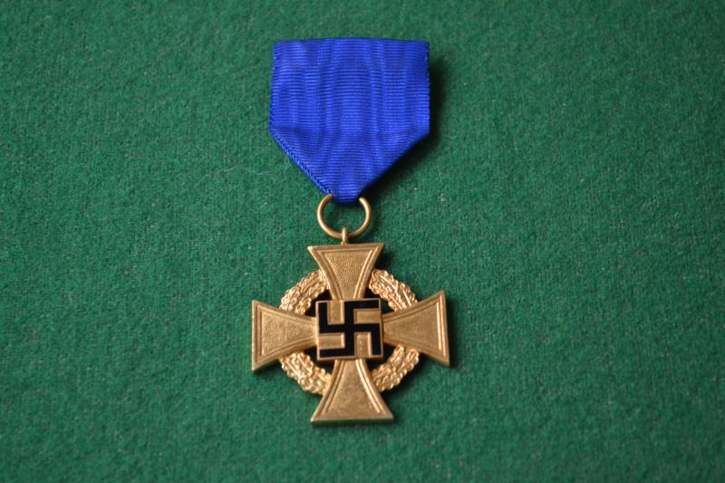 Faithful Service Cross.