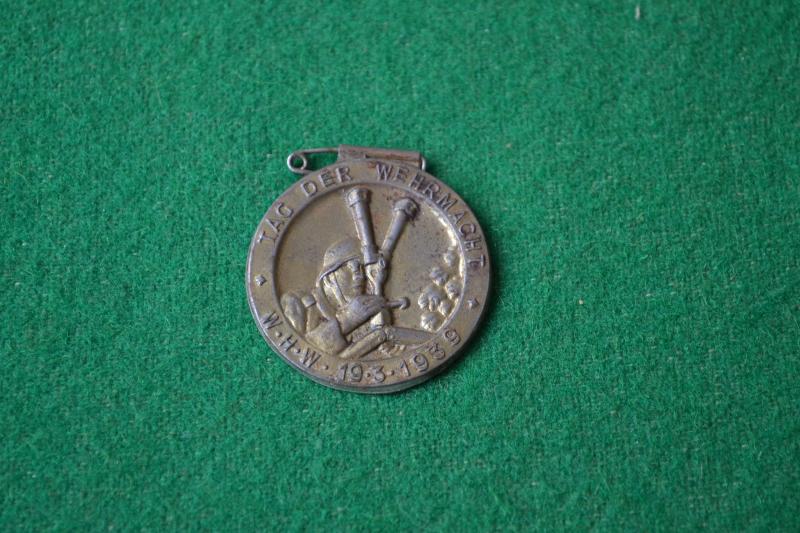 WHW Donation Badge.